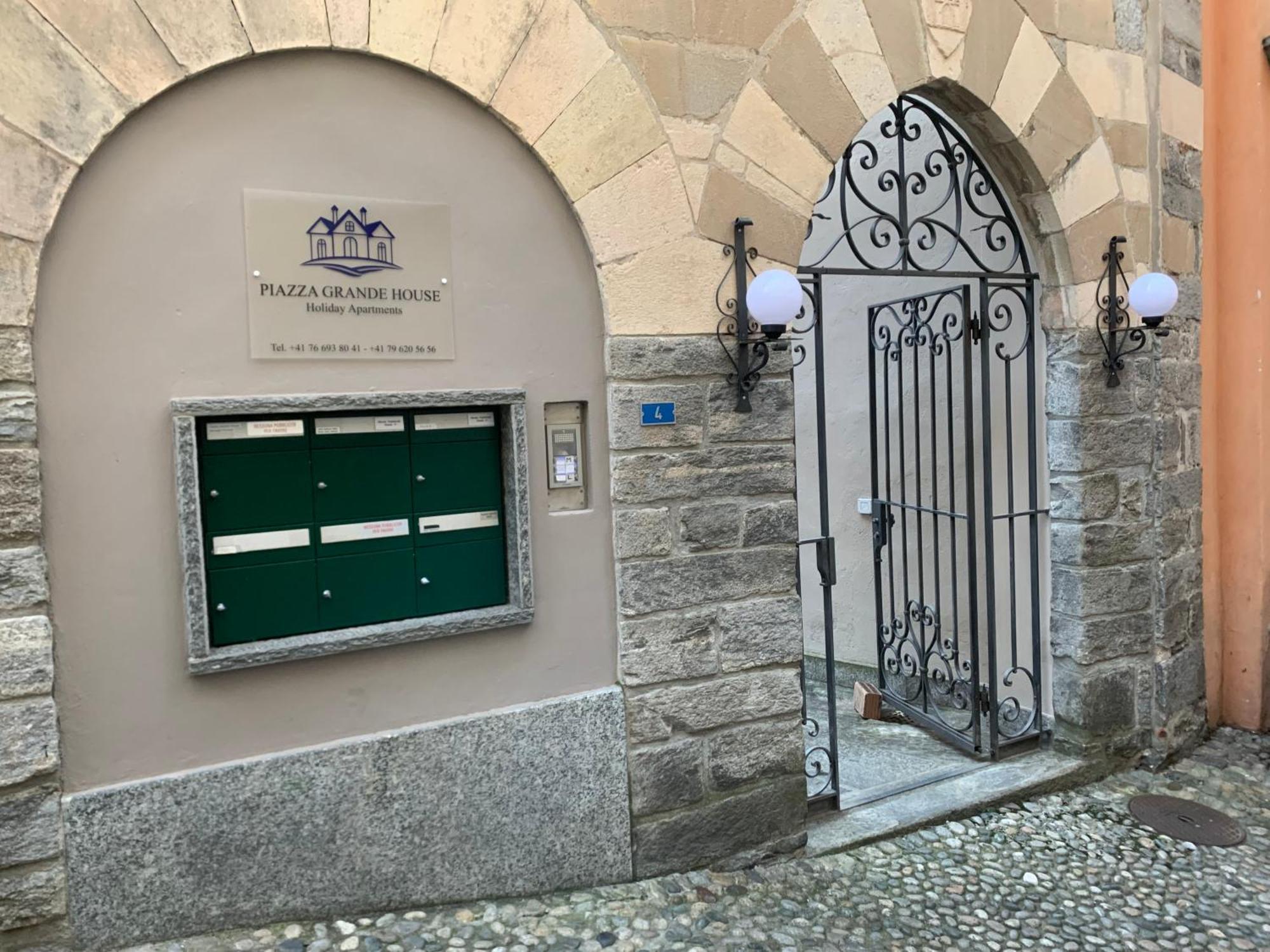 Piazza Grande House Apartment Locarno Bagian luar foto